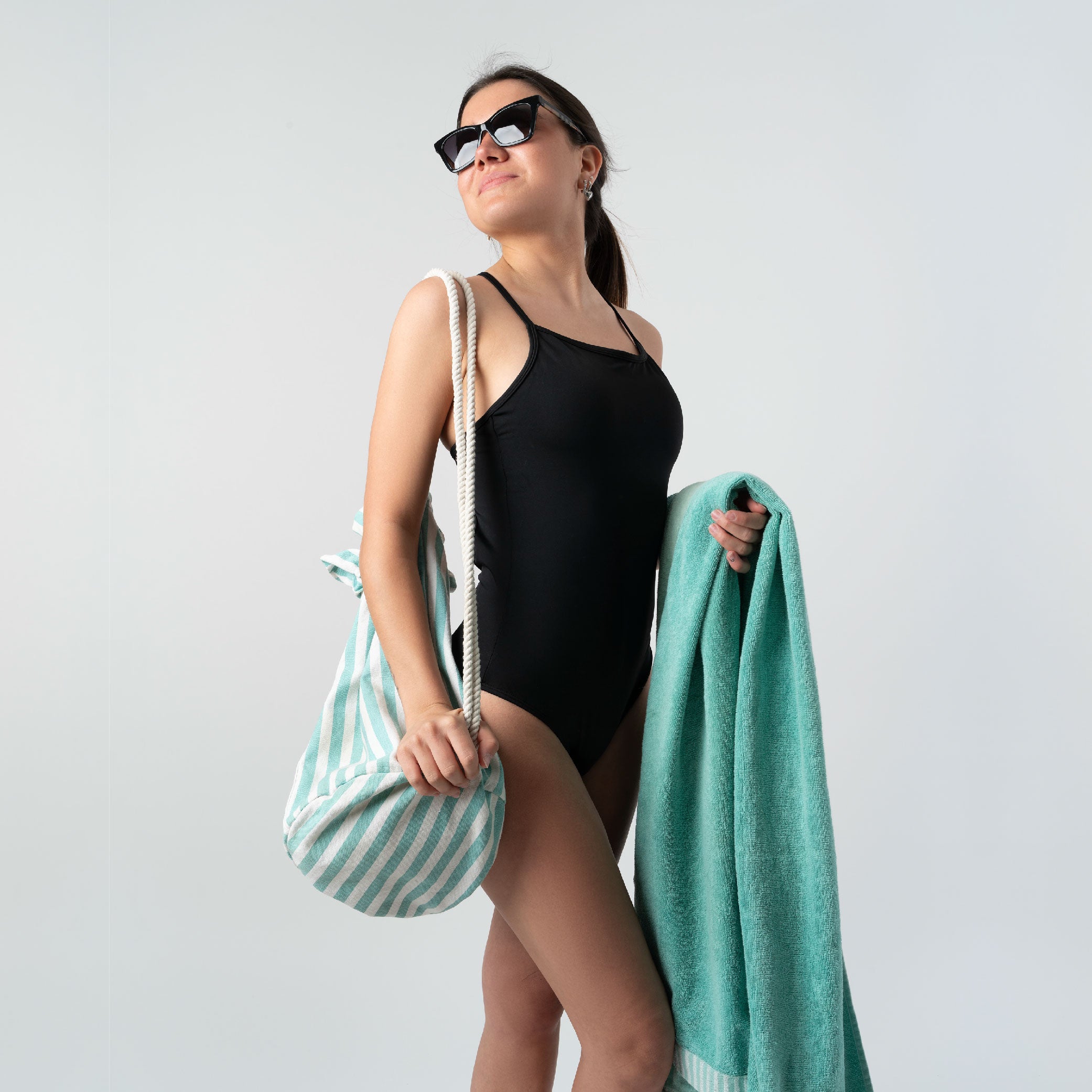 TRAJE DE BAÑO ENTERO Niñas-Adolescentes Flujo Moderado